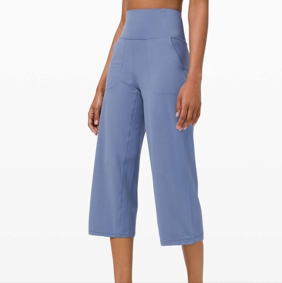 Lululemon Align Wide Leg Crop 23" In Water Drop Size 6 - Picture 7 of 16